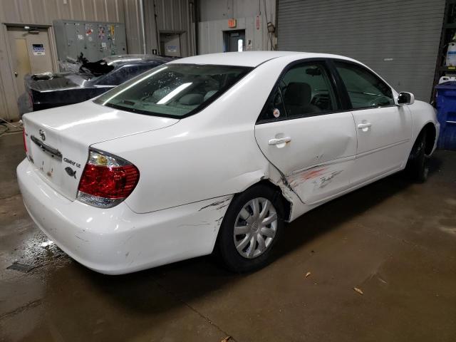 4T1BE32K45U534673 - 2005 TOYOTA CAMRY LE WHITE photo 3