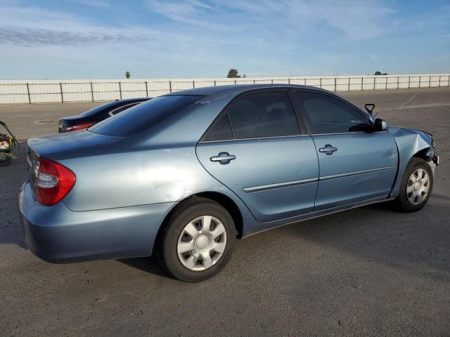 4T1BF30K32U521862 - 2002 TOYOTA CAMRY LE BLUE photo 3