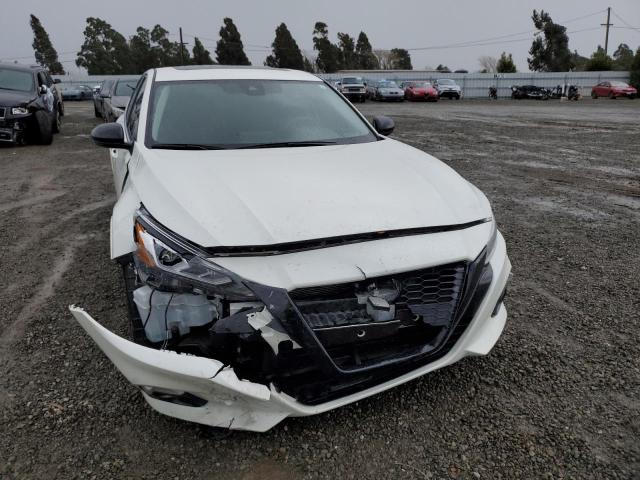 1N4BL4CVXNN382844 - 2022 NISSAN ALTIMA SR WHITE photo 5