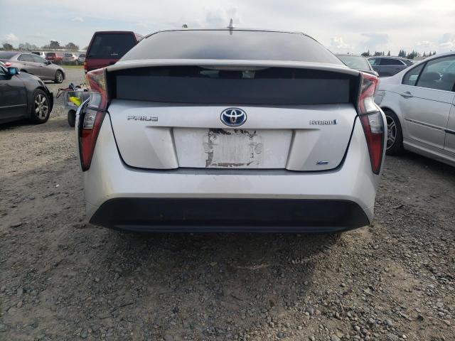 JTDKARFU9G3014881 - 2016 TOYOTA PRIUS SILVER photo 6