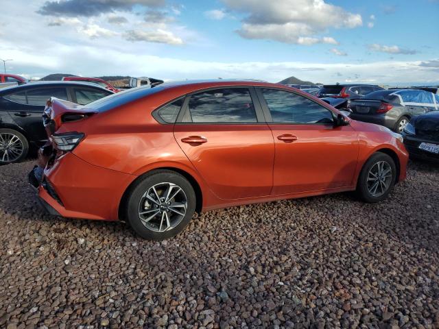 3KPF24AD4PE587480 - 2023 KIA FORTE LX ORANGE photo 3