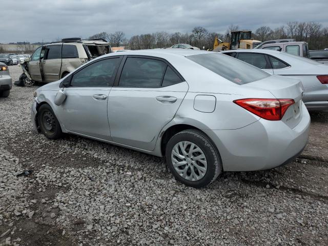 5YFBURHE8HP668017 - 2017 TOYOTA COROLLA L SILVER photo 2