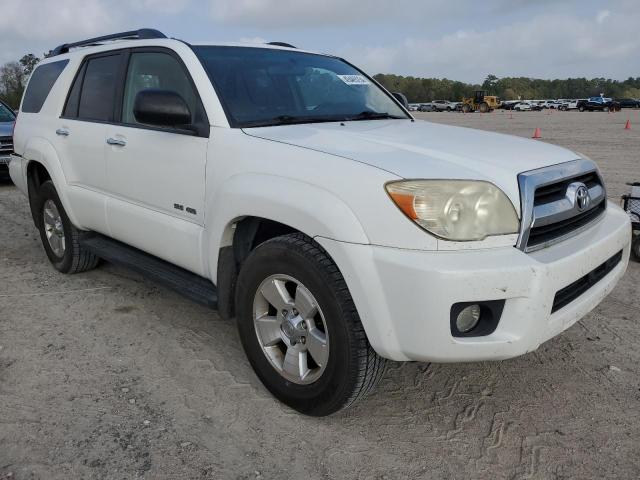 JTEBU14R870111834 - 2007 TOYOTA 4RUNNER SR5 WHITE photo 4