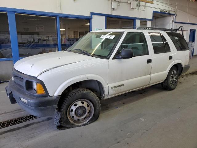 1GNDT13W4V2215477 - 1997 CHEVROLET BLAZER WHITE photo 1