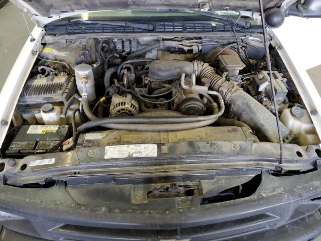 1GNDT13W4V2215477 - 1997 CHEVROLET BLAZER WHITE photo 11