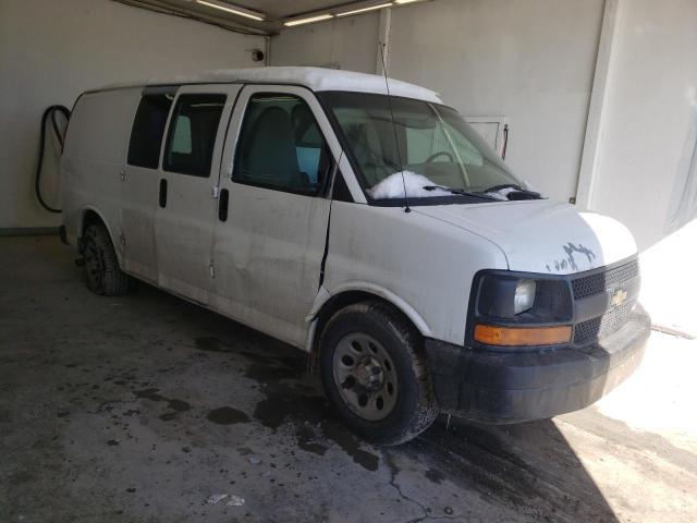 1GCSGAFX6C1109706 - 2012 CHEVROLET EXPRESS G1 WHITE photo 4