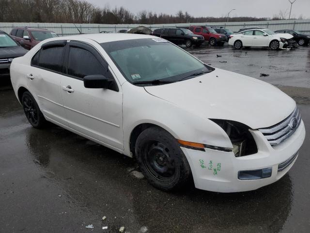 3FAHP06Z99R133704 - 2009 FORD FUSION S WHITE photo 4