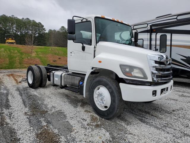 5PVNJ8JV5D4S55348 - 2013 HINO 258/268 WHITE photo 1