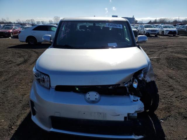 JTLZE4FE7B1129468 - 2011 TOYOTA SCION XB SILVER photo 5