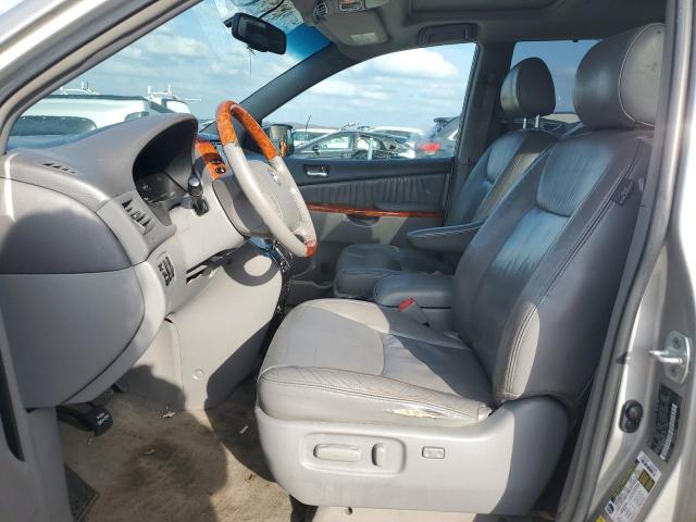 5TDBK22C08S021011 - 2008 TOYOTA SIENNA XLE SILVER photo 7