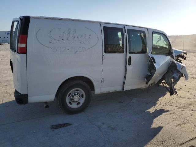 1GCWGFCF3F1112612 - 2015 CHEVROLET EXPRESS G2 WHITE photo 3