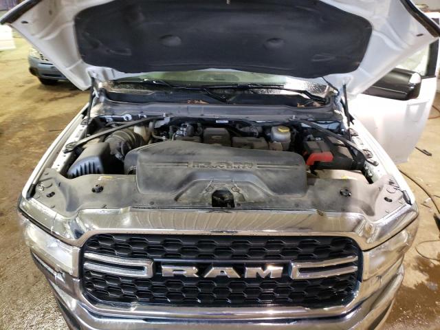 3C6UR5JL1NG119778 - 2022 RAM 2500 BIG HORN/LONE STAR WHITE photo 11