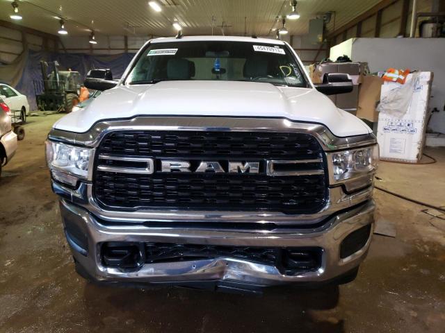 3C6UR5JL1NG119778 - 2022 RAM 2500 BIG HORN/LONE STAR WHITE photo 5