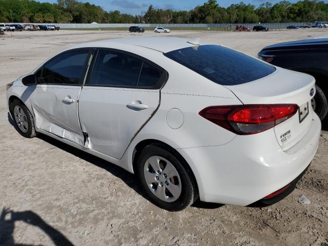 3KPFK4A79JE187013 - 2018 KIA FORTE LX WHITE photo 2