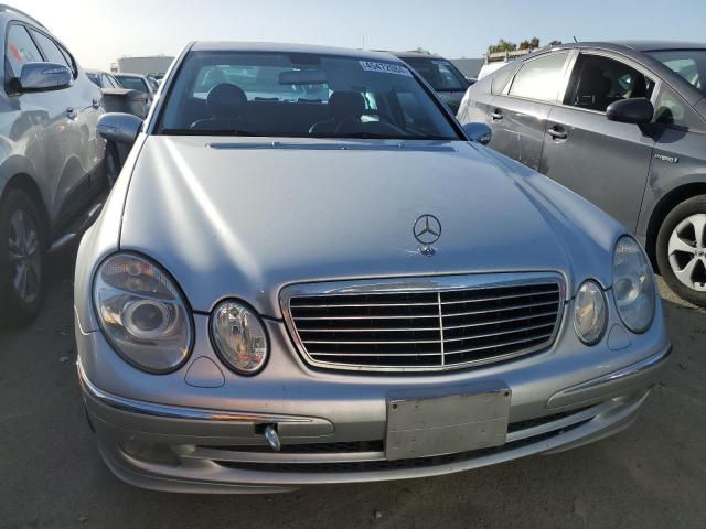 WDBUF65J53A116778 - 2003 MERCEDES-BENZ E 320 SILVER photo 5