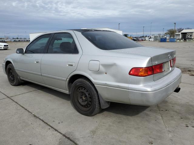 JT2BG22K1Y0439937 - 2000 TOYOTA CAMRY CE SILVER photo 2