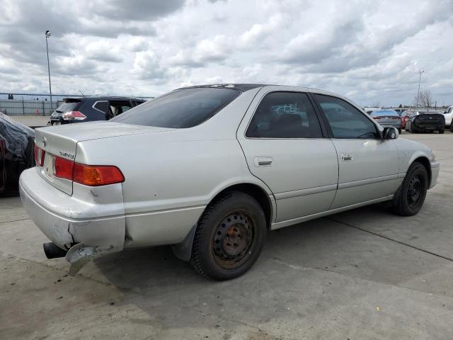 JT2BG22K1Y0439937 - 2000 TOYOTA CAMRY CE SILVER photo 3