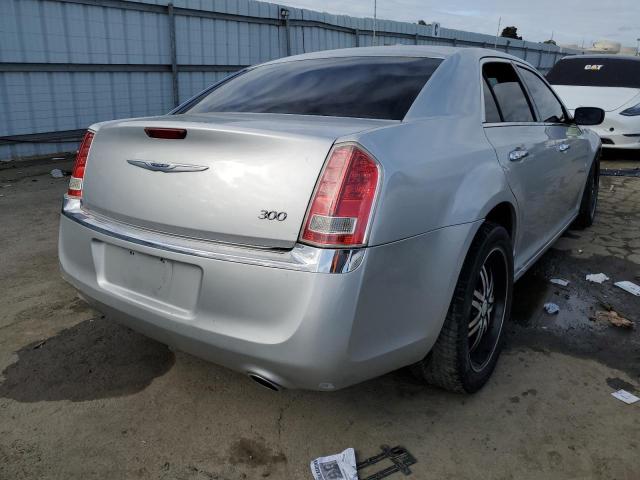 2C3CCACG3CH311042 - 2012 CHRYSLER 300 LIMITED SILVER photo 3