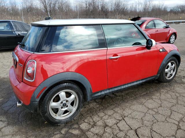 WMWMF3C59ATU79251 - 2010 MINI COOPER RED photo 3