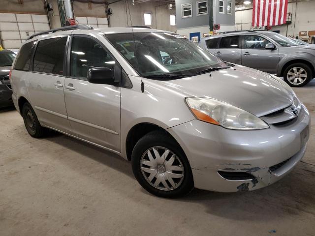 5TDZK23C18S195859 - 2008 TOYOTA SIENNA CE GOLD photo 4