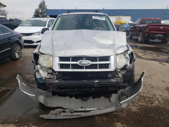 1FMCU03148KB99068 - 2008 FORD ESCAPE XLT SILVER photo 5