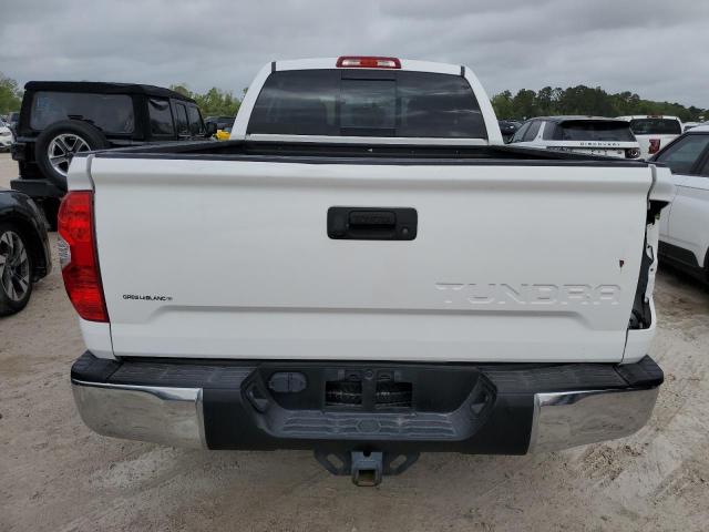 5TFRM5F15JX127280 - 2018 TOYOTA TUNDRA DOUBLE CAB SR/SR5 WHITE photo 6