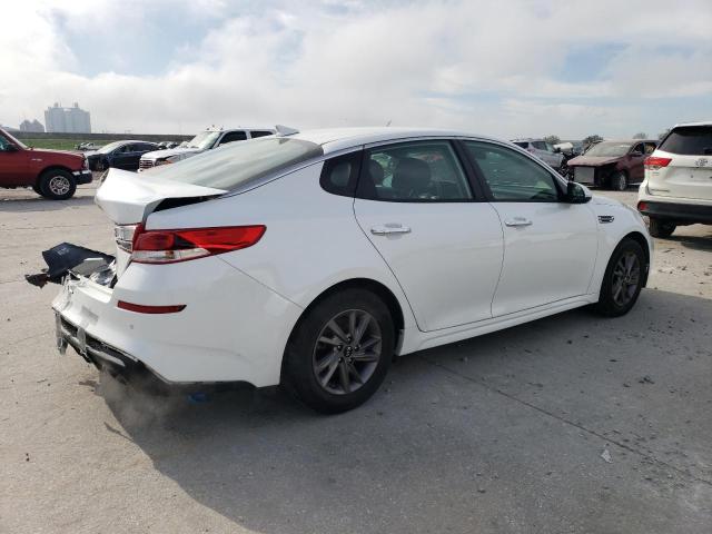 5XXGT4L36LG382525 - 2020 KIA OPTIMA LX WHITE photo 3