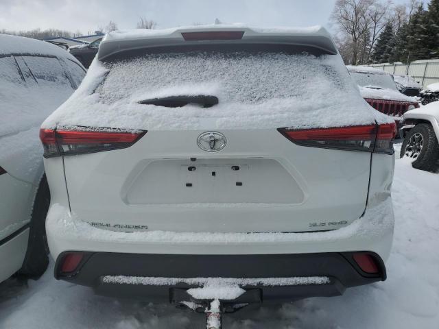 5TDGZRBHXNS582642 - 2022 TOYOTA HIGHLANDER XLE WHITE photo 6