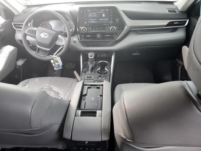 5TDGZRBHXNS582642 - 2022 TOYOTA HIGHLANDER XLE WHITE photo 8
