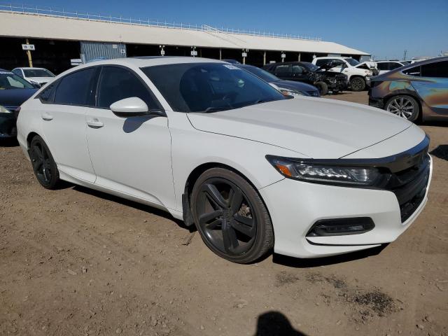 1HGCV2F3XJA046511 - 2018 HONDA ACCORD SPORT WHITE photo 4