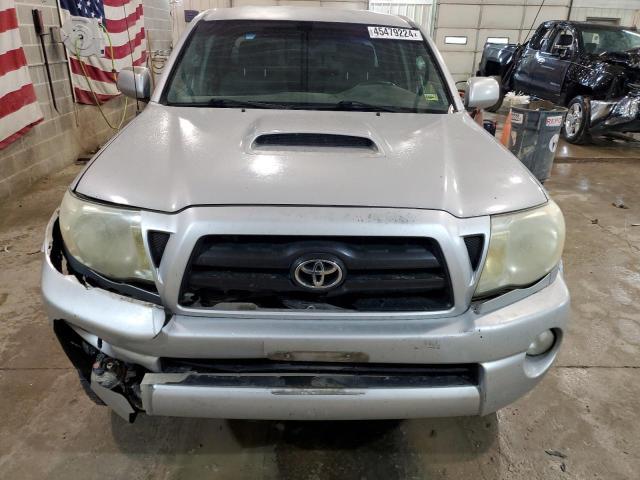 3TMJU62N88M052540 - 2008 TOYOTA TACOMA DOUBLE CAB PRERUNNER SILVER photo 5