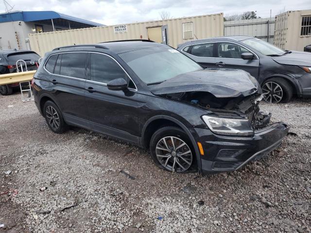 3VV3B7AX5KM084975 - 2019 VOLKSWAGEN TIGUAN SE BLACK photo 4