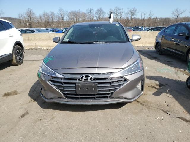 KMHD84LF5LU076713 - 2020 HYUNDAI ELANTRA SEL GRAY photo 5