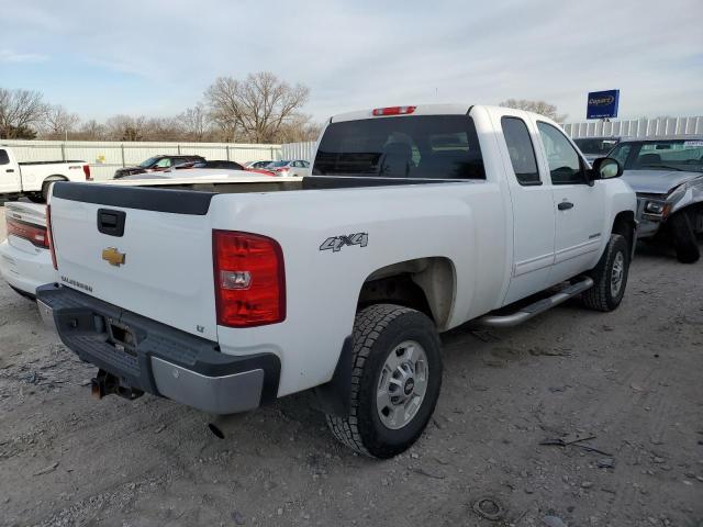 1GC2KXCG6BZ329708 - 2011 CHEVROLET SILVERADO K2500 HEAVY DUTY LT WHITE photo 3