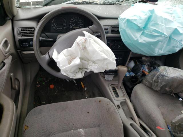 1Y1SK5284YZ407289 - 2000 CHEVROLET GEO PRIZM BASE SILVER photo 8