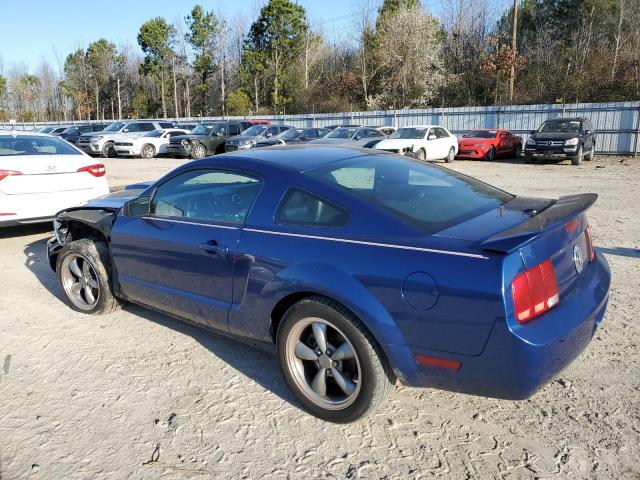 1ZVHT80N285145122 - 2008 FORD MUSTANG BLUE photo 2