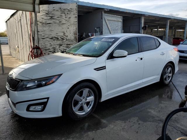 5XXGM4A7XFG379084 - 2015 KIA OPTIMA LX WHITE photo 1