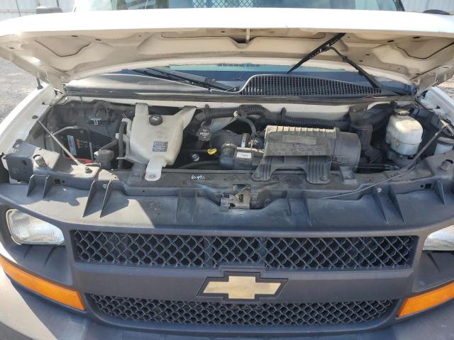 1GCWGFCA4D1904057 - 2013 CHEVROLET EXPRESS G2 WHITE photo 12