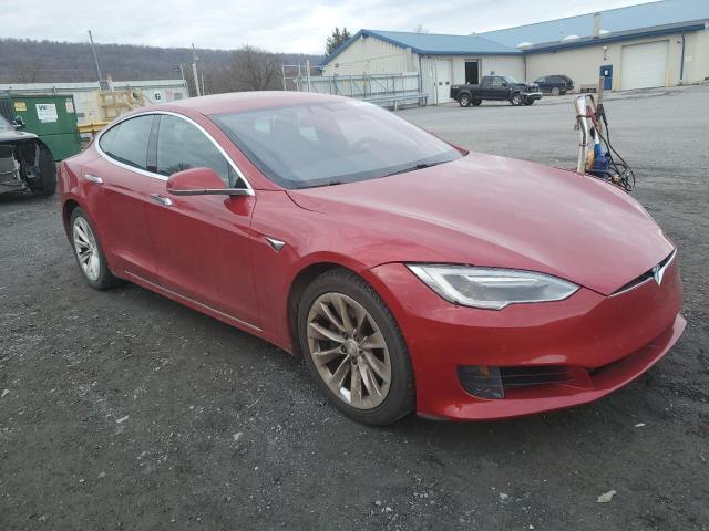 5YJSA1E17GF170638 - 2016 TESLA MODEL S RED photo 4