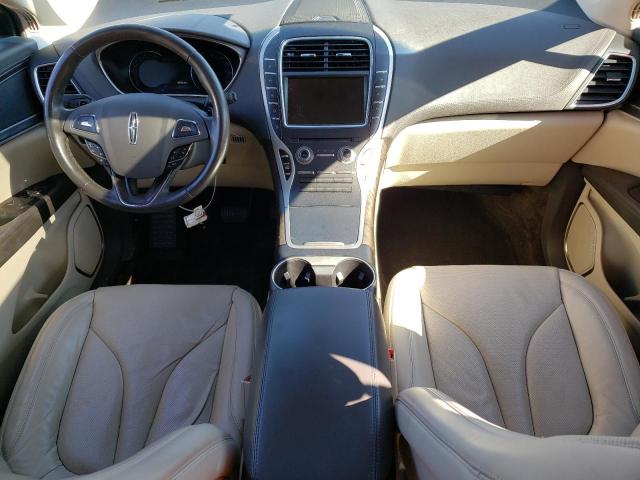 2LMPJ8LR6HBL10961 - 2017 LINCOLN MKX RESERVE أحمر صورة 8