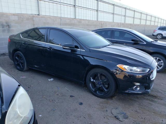 3FA6P0H78GR125111 - 2016 FORD FUSION SE BLACK photo 4