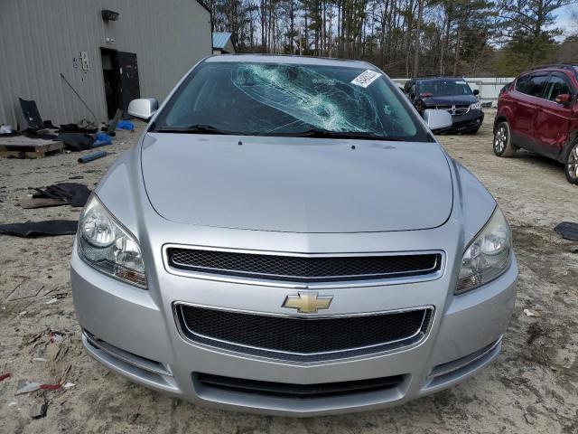 1G1ZC5E07CF287464 - 2012 CHEVROLET MALIBU 1LT Silber Foto 5