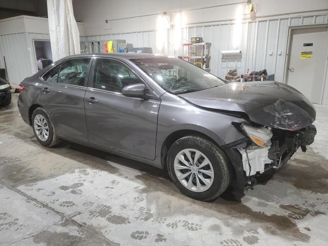 4T4BF1FK9FR513563 - 2015 TOYOTA CAMRY LE GRAY photo 4