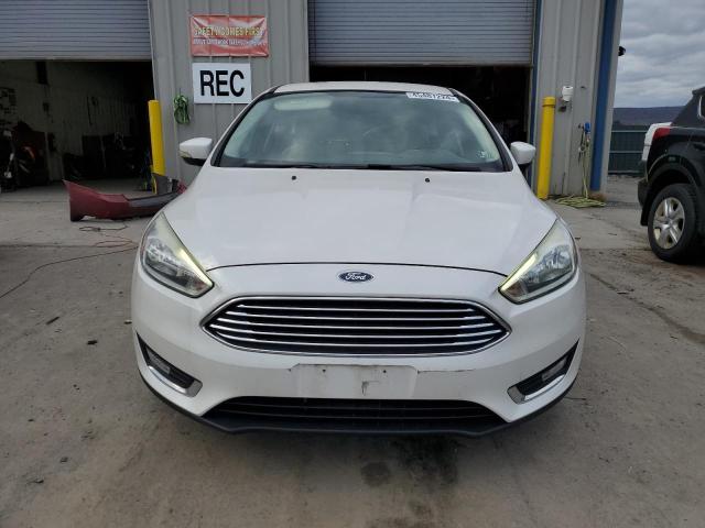 1FADP3N20FL344790 - 2015 FORD FOCUS TITANIUM WHITE photo 5