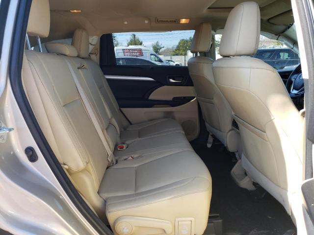 5TDJKRFH1FS133128 - 2015 TOYOTA HIGHLANDER XLE 银色 照片 11