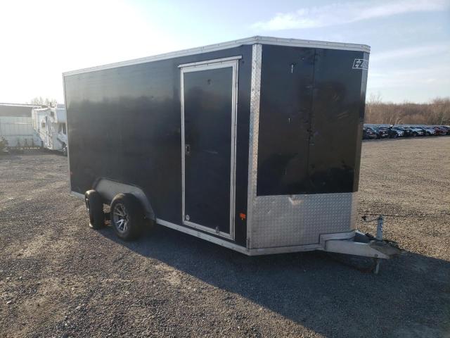 5WFBE1019JW086800 - 2018 UTILITY UTILITY BLACK photo 1