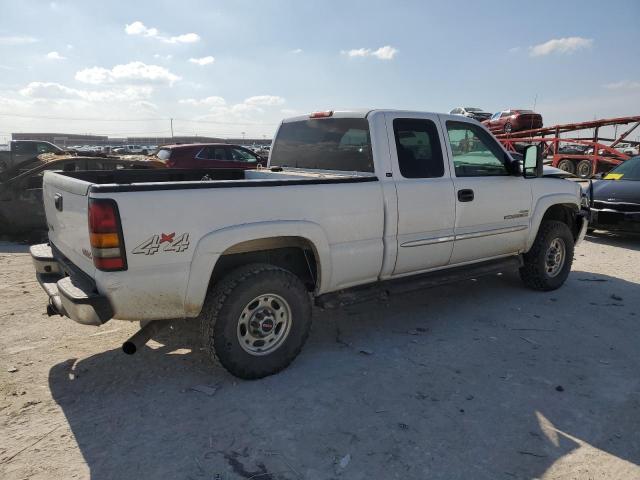 1GTHK29D16E191776 - 2006 GMC SIERRA K2500 HEAVY DUTY WHITE photo 3