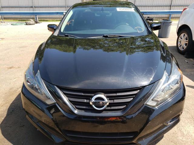 1N4AL3AP8JC156317 - 2018 NISSAN ALTIMA 2.5 BLACK photo 5