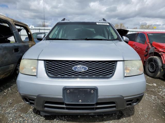 1FMDK05135GA42797 - 2005 FORD FREESTYLE SEL SILVER photo 5