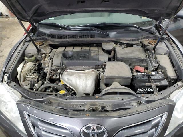 4T4BF3EK0BR211957 - 2011 TOYOTA CAMRY BASE GRAY photo 11